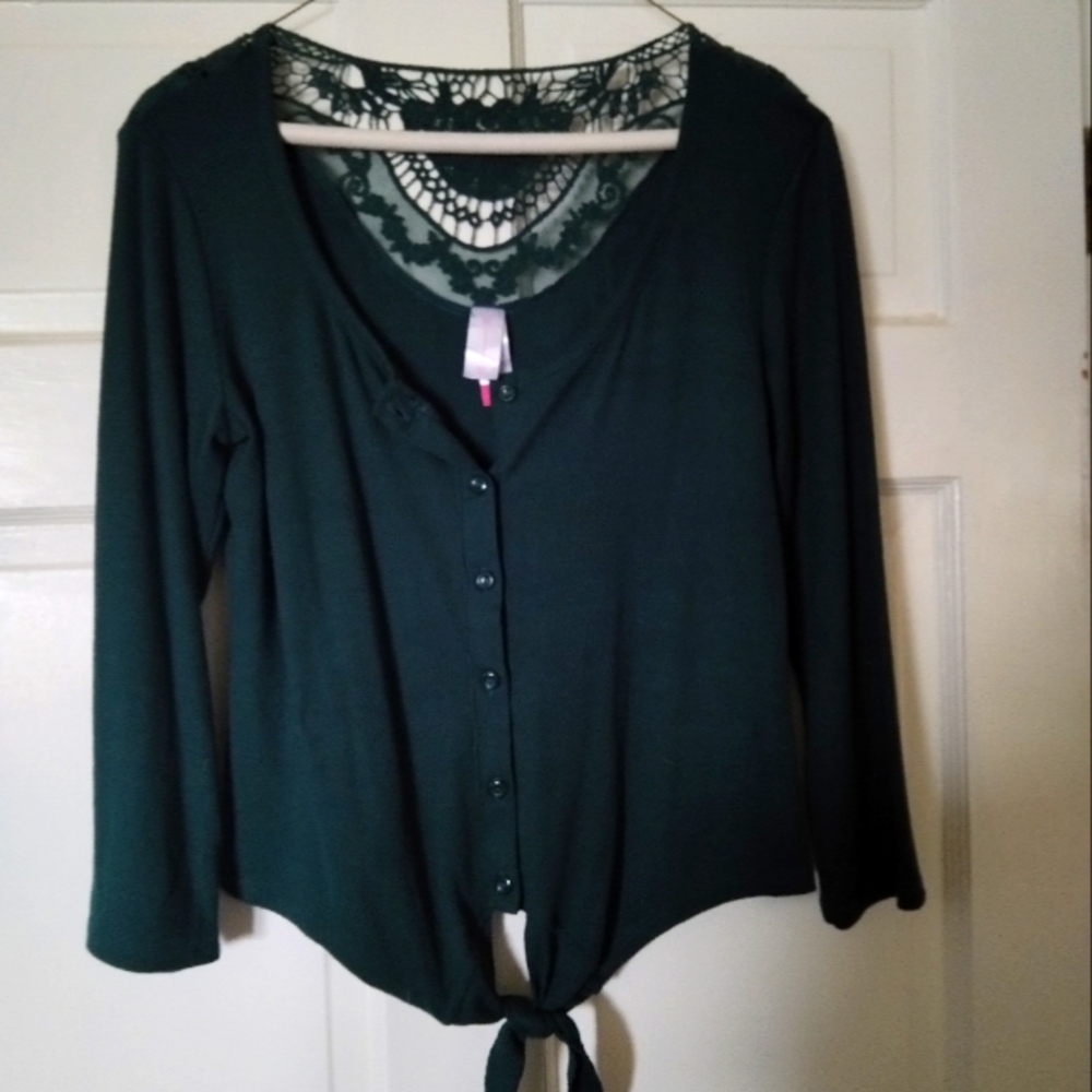 Cropped (waist length) top
